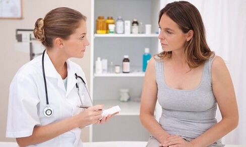 Los médicos prescriben tratamiento para las venas varicosas